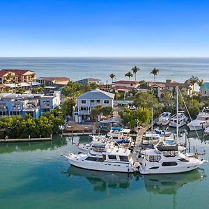 Chadwick Cove Marina Aparthotel Englewood Exterior photo