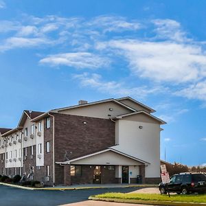 American Inn & Suites Metro Airport Romulus Exterior photo