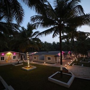 Aarna Coastal Resort Mavalli Exterior photo