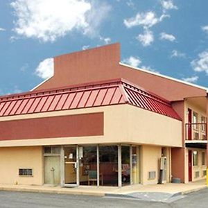 Econo Lodge Northeast Reading Exterior photo