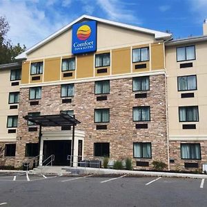 Comfort Inn & Suites Brattleboro I-91 Exterior photo