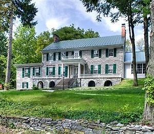 Stocks Manor Hotel Mechanicsburg Exterior photo