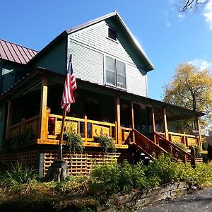 Paradox Lodge Lake Placid Exterior photo