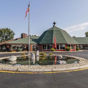 Round Barn Lodge Spring Green Exterior photo