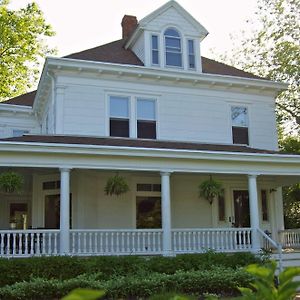 Fordham House Hotel Greenport Exterior photo