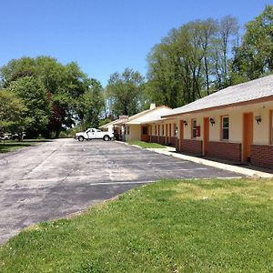 Sentinel Motel West Chester Exterior photo